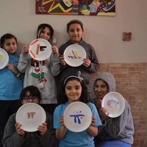 Meet your Posher, Dina